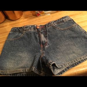 Vintage High Rise L.E.I Denim Short Shorts